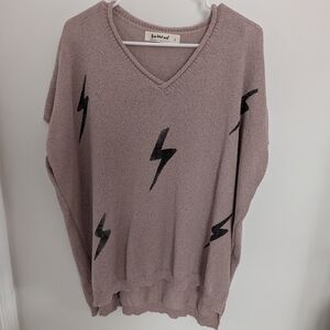 Three Bird Nest Dusty Mauve V-Neck Sweater with Black Lightning Motif